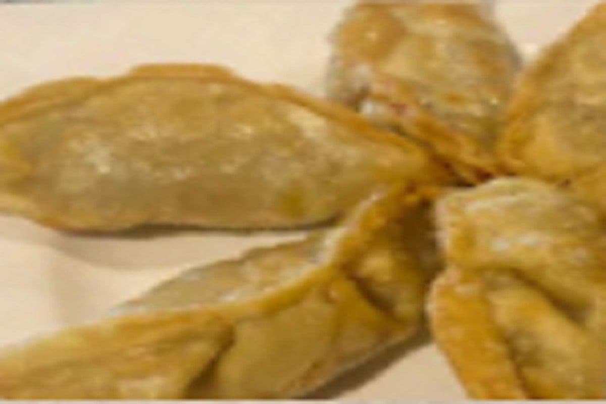 Dumplings (6 pcs)