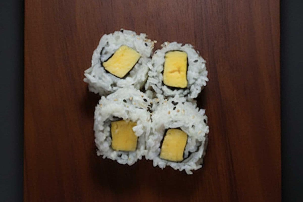 Tamago Roll