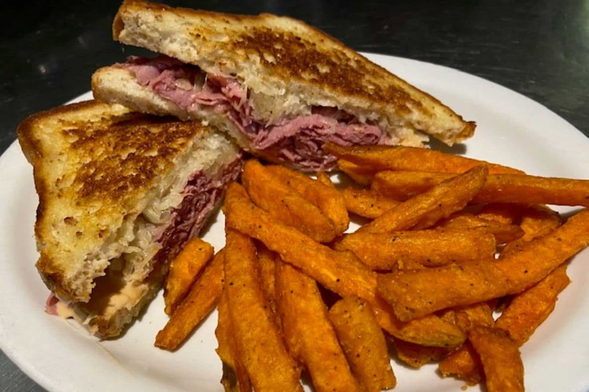 Reuben Sandwich (5 oz)