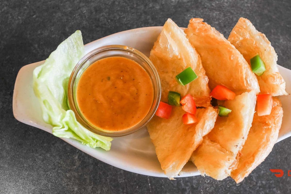 Roti & Peanut Sauce