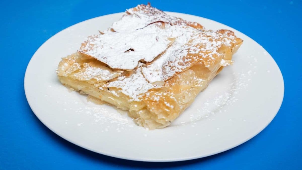 Bougatsa