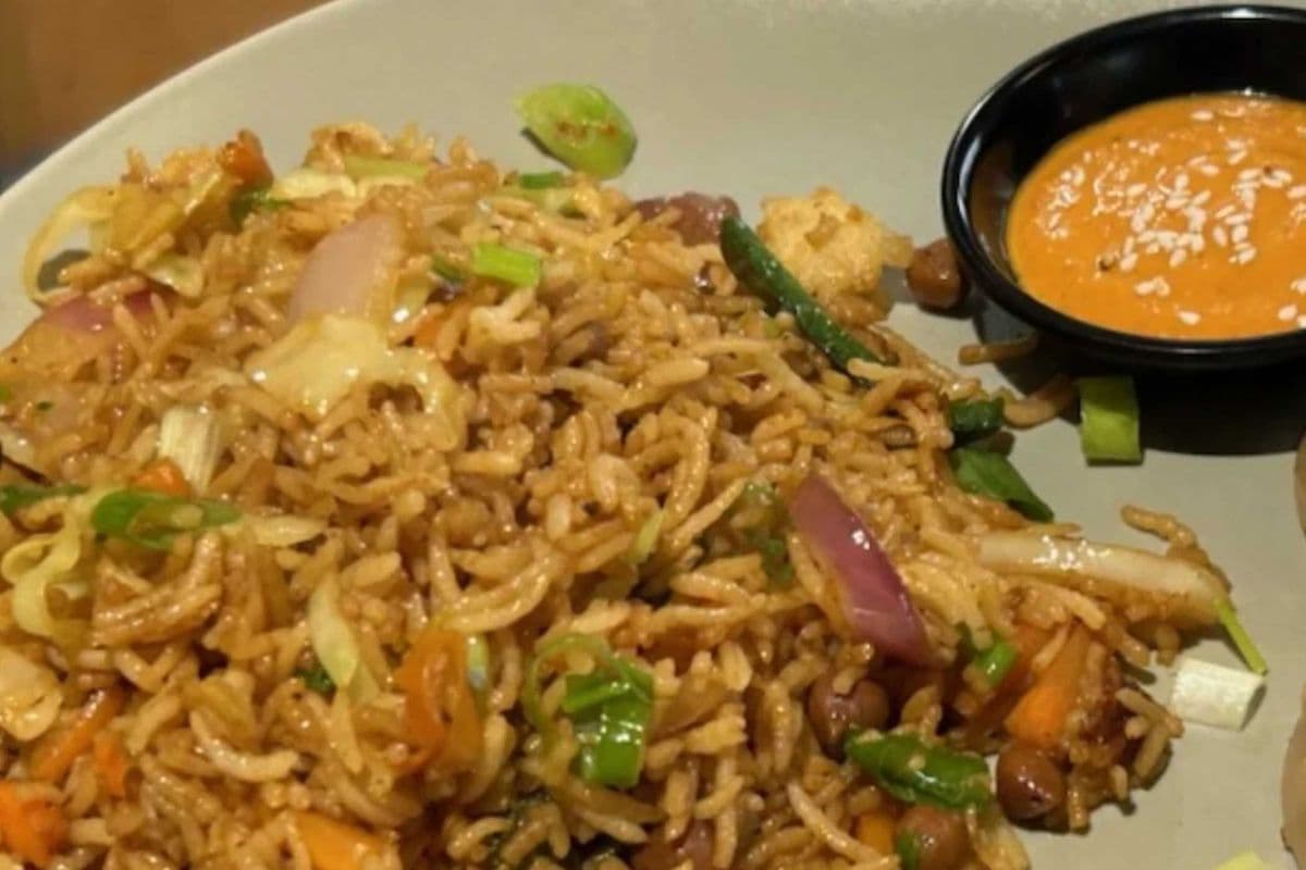 Bhuteko Bhat (Fried Rice Chicken)
