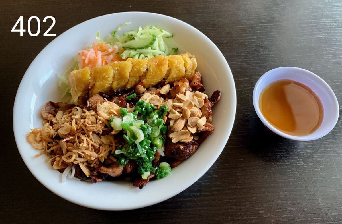 402. Bun Thit Nuong Cha Gio