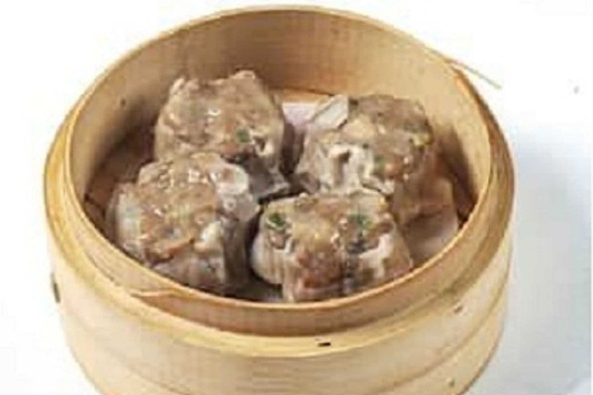 Steamed Beef & Waterchestnut (Siu Mai) 牛肉燒賣 (9)