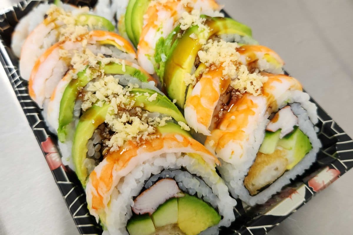 C10. Tiger Shrimp Dyna Roll (12pcs)