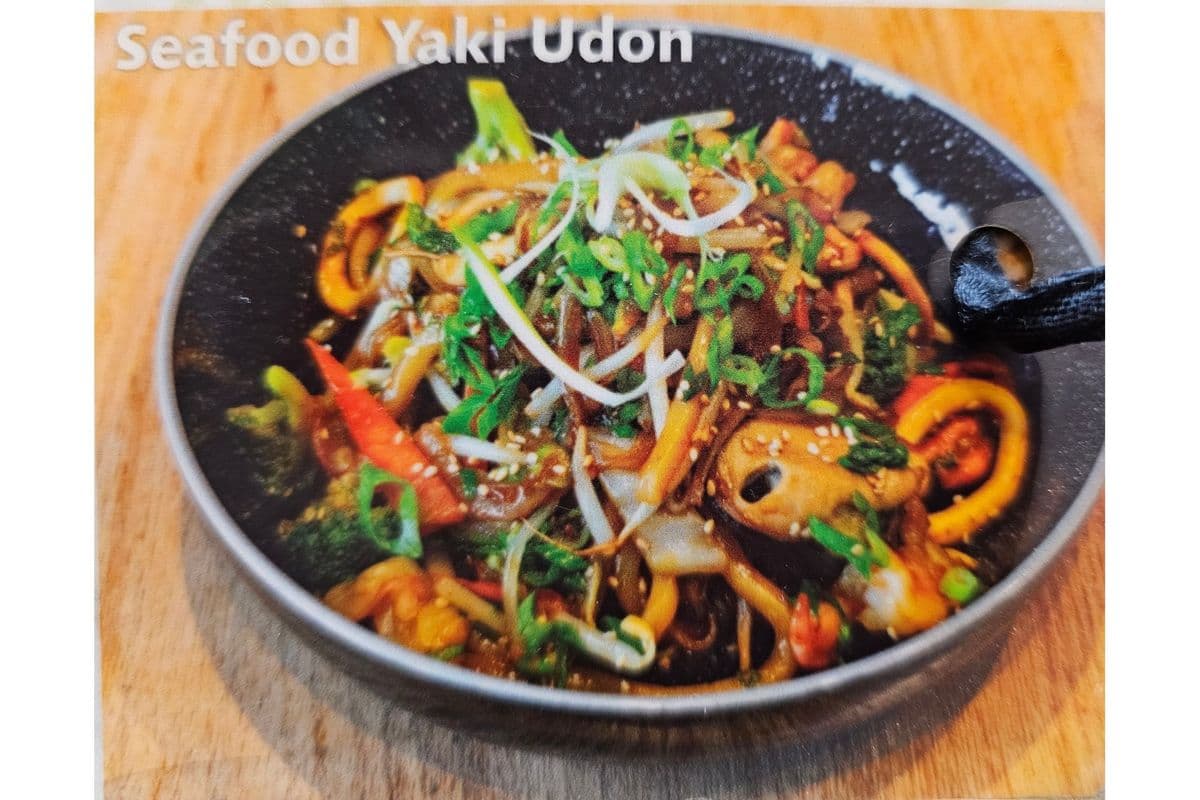 Seafood Yaki Udon