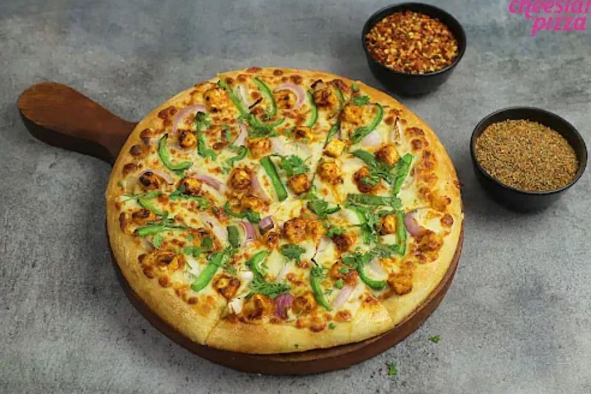 10" small Paneer Makhni pizza