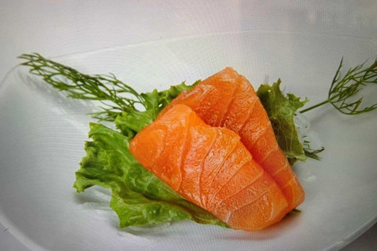 123. Saumon Sashimi 2mcx