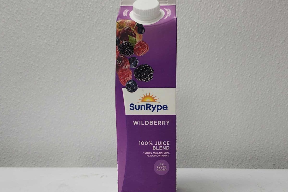 Sunrype Wildberry Juice (900 ml)