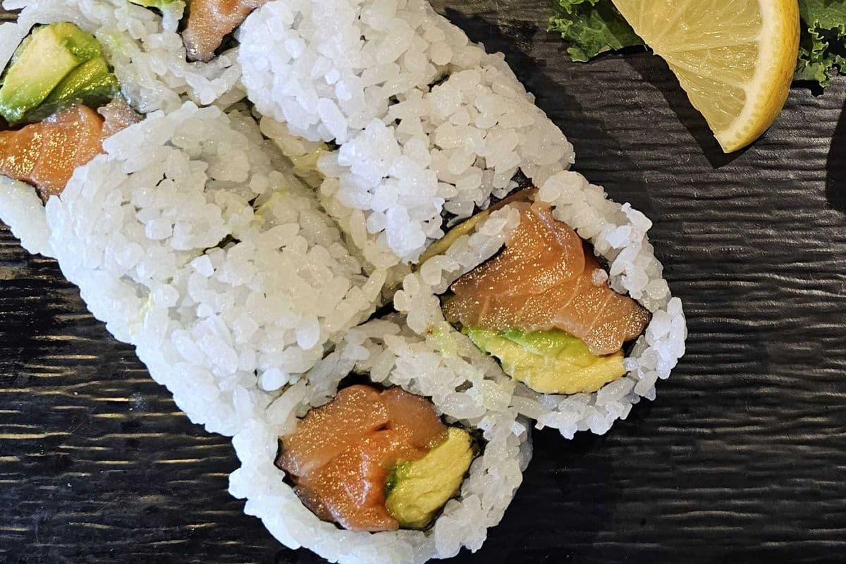 Salmon Avo Roll