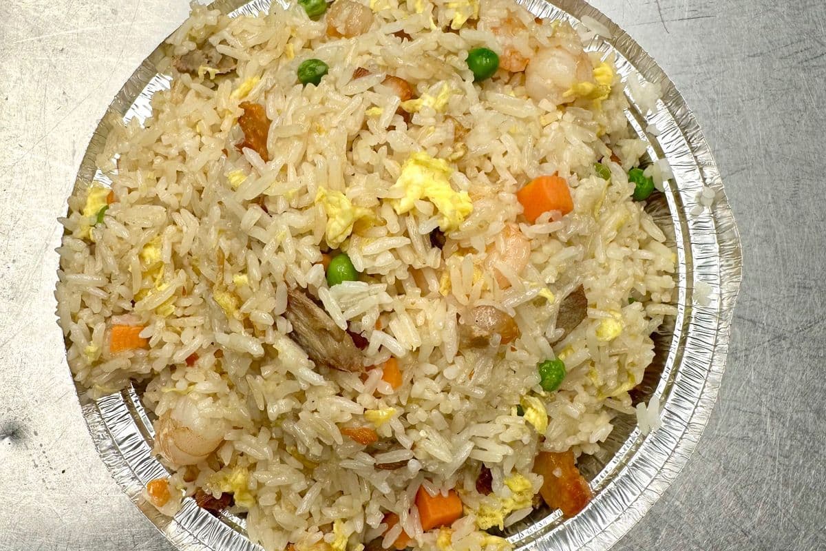 R6. Riz frit de style Yang Zhou / Yang Zhou-Style Fried Rice