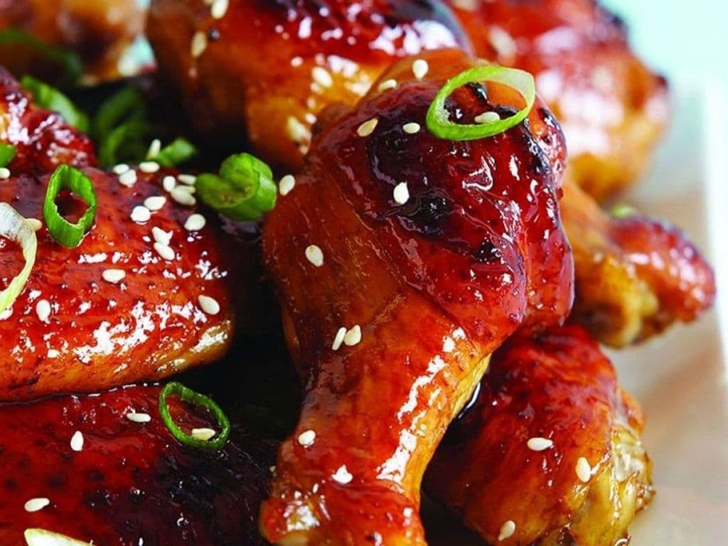Plat Ailes de Poulet Miel & Ail / Honey & Garlic Chicken Wings Dish