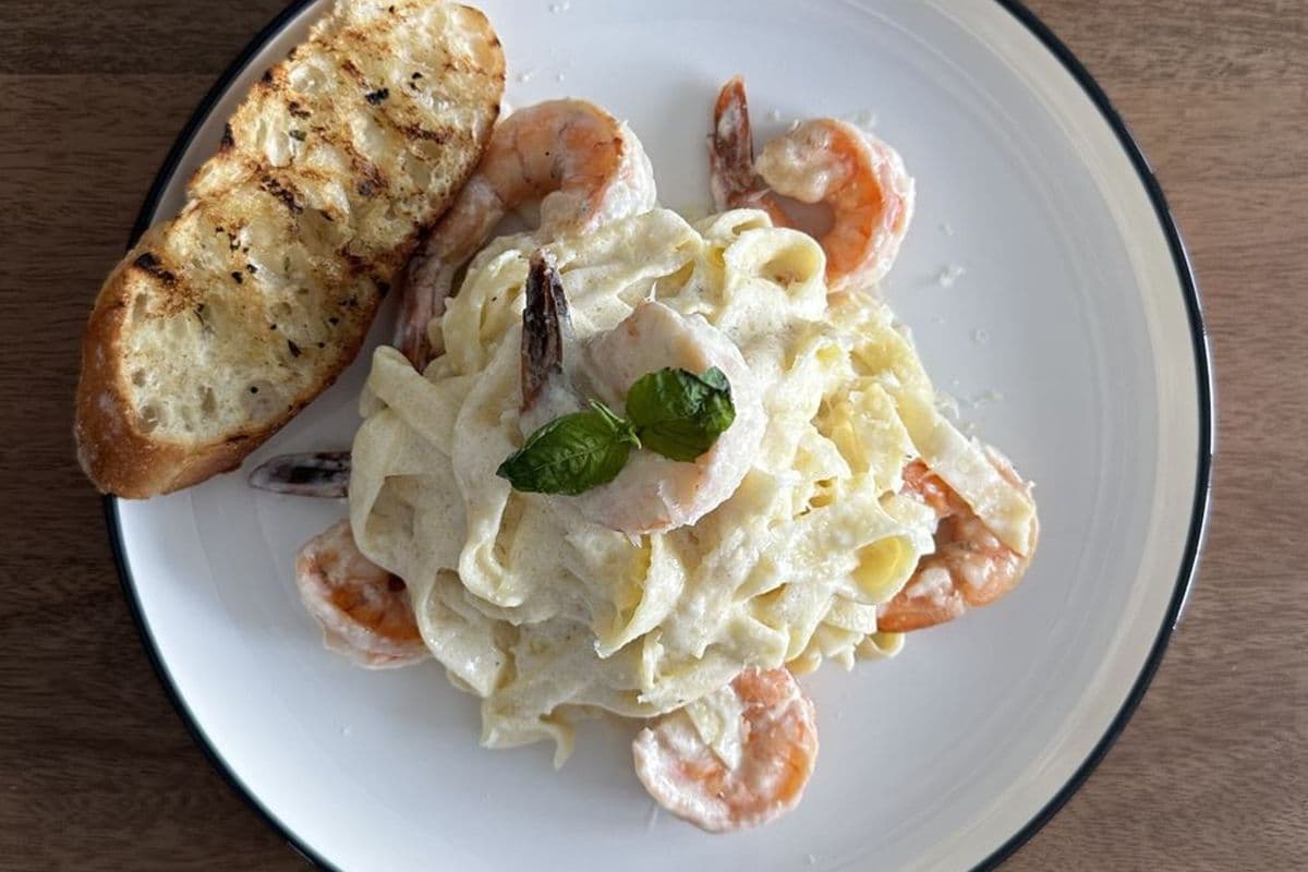 Shrimp Scampi Fettuccine