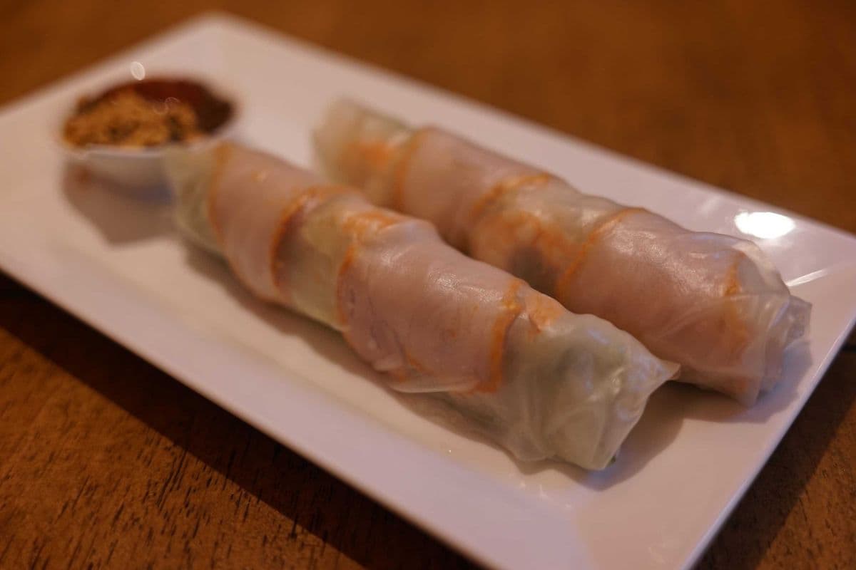 Salad Rolls (2 pcs)