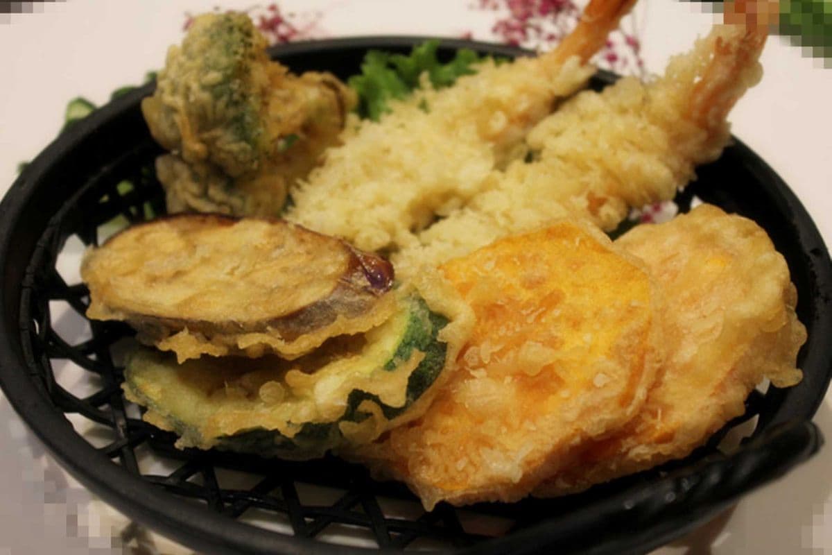D6. Tempura Appetizer (7 pcs)