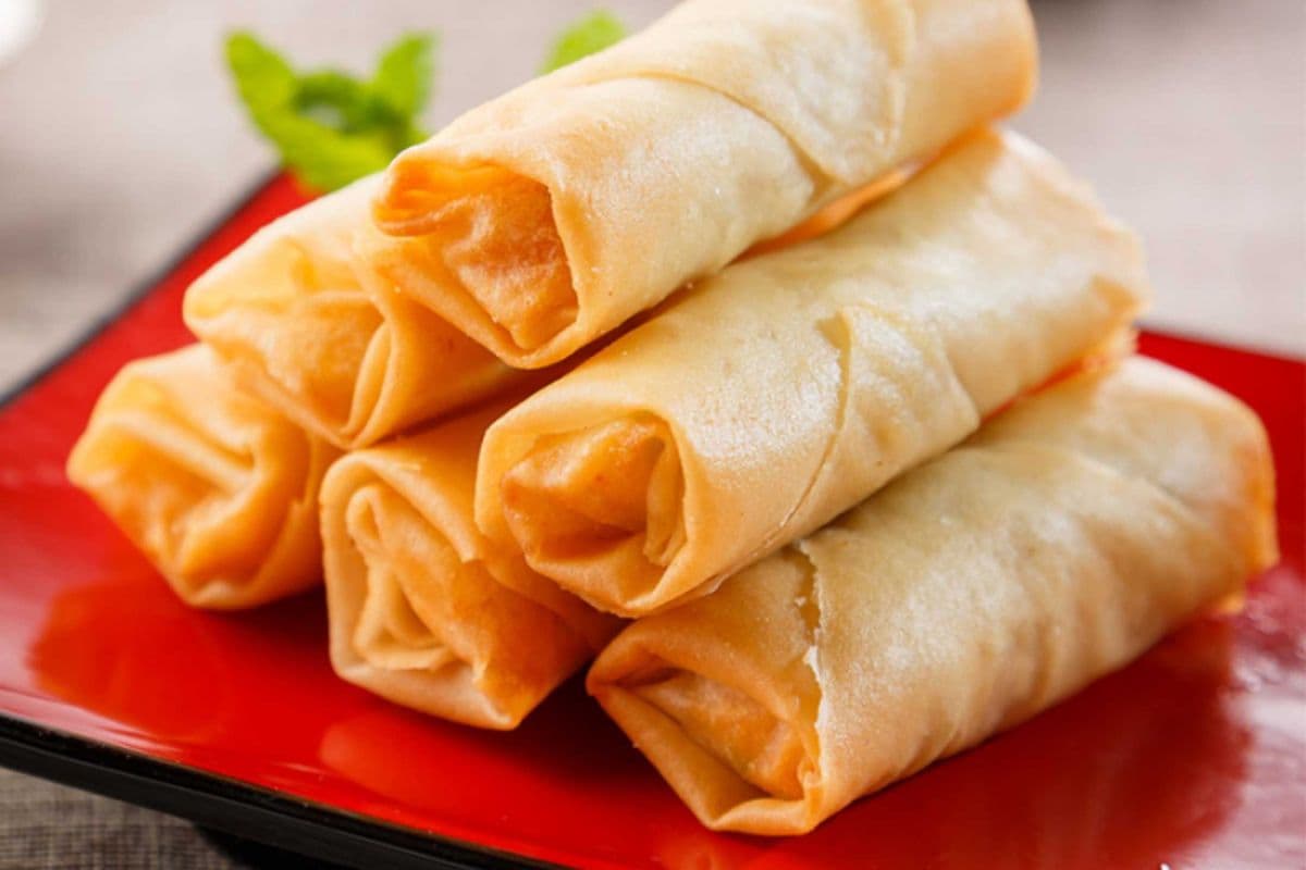 A02 Shrimp Spring Rolls (4 pcs) 香脆炸虾卷 (一分四件)