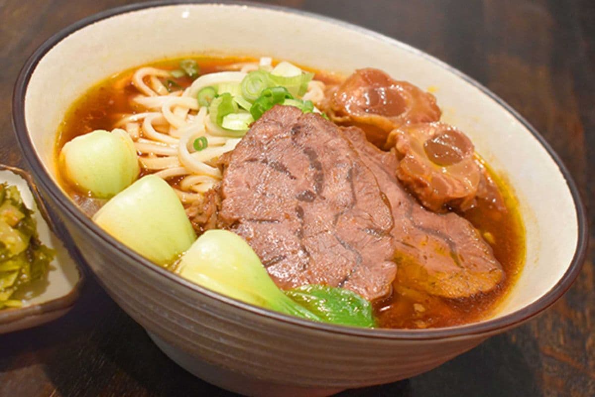 Signature Beef & Tendon Noodle Soup 半筋半肉麵