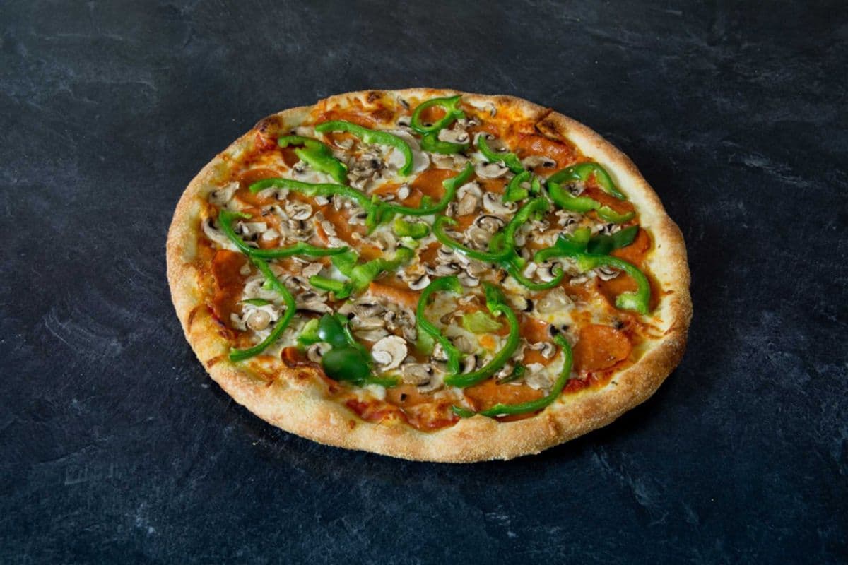 10" Small Specialty Pizza #16 (Deluxe)