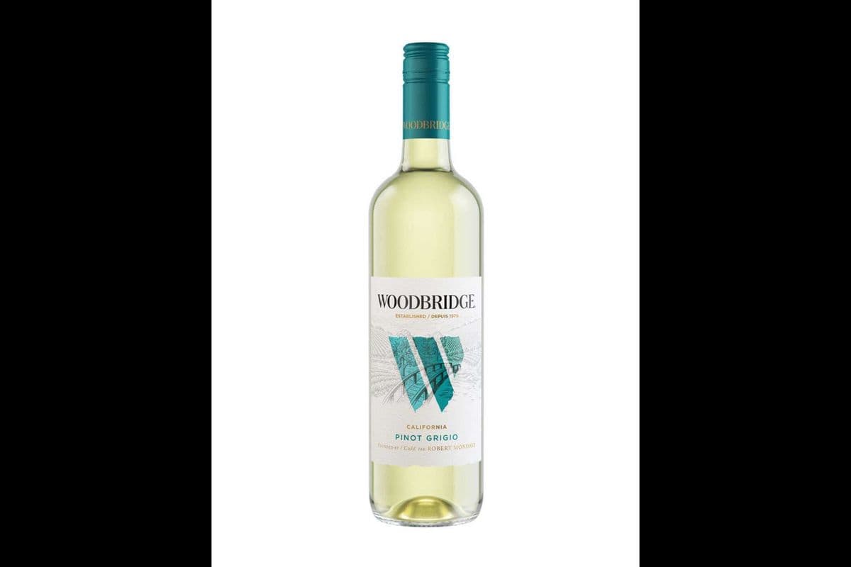 Woodbridge Pinot Grigio (750 ml Bottle) (1 x 750ML)