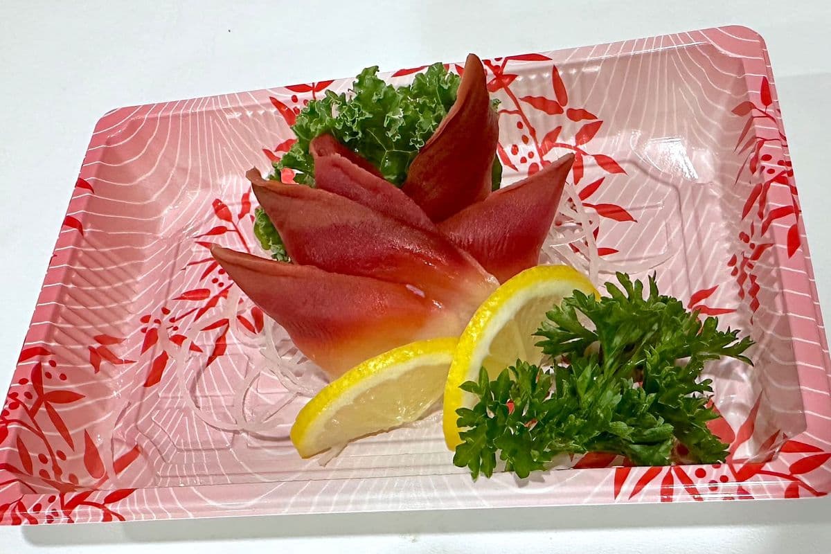 Surf Clam Sashimi (3 pcs)