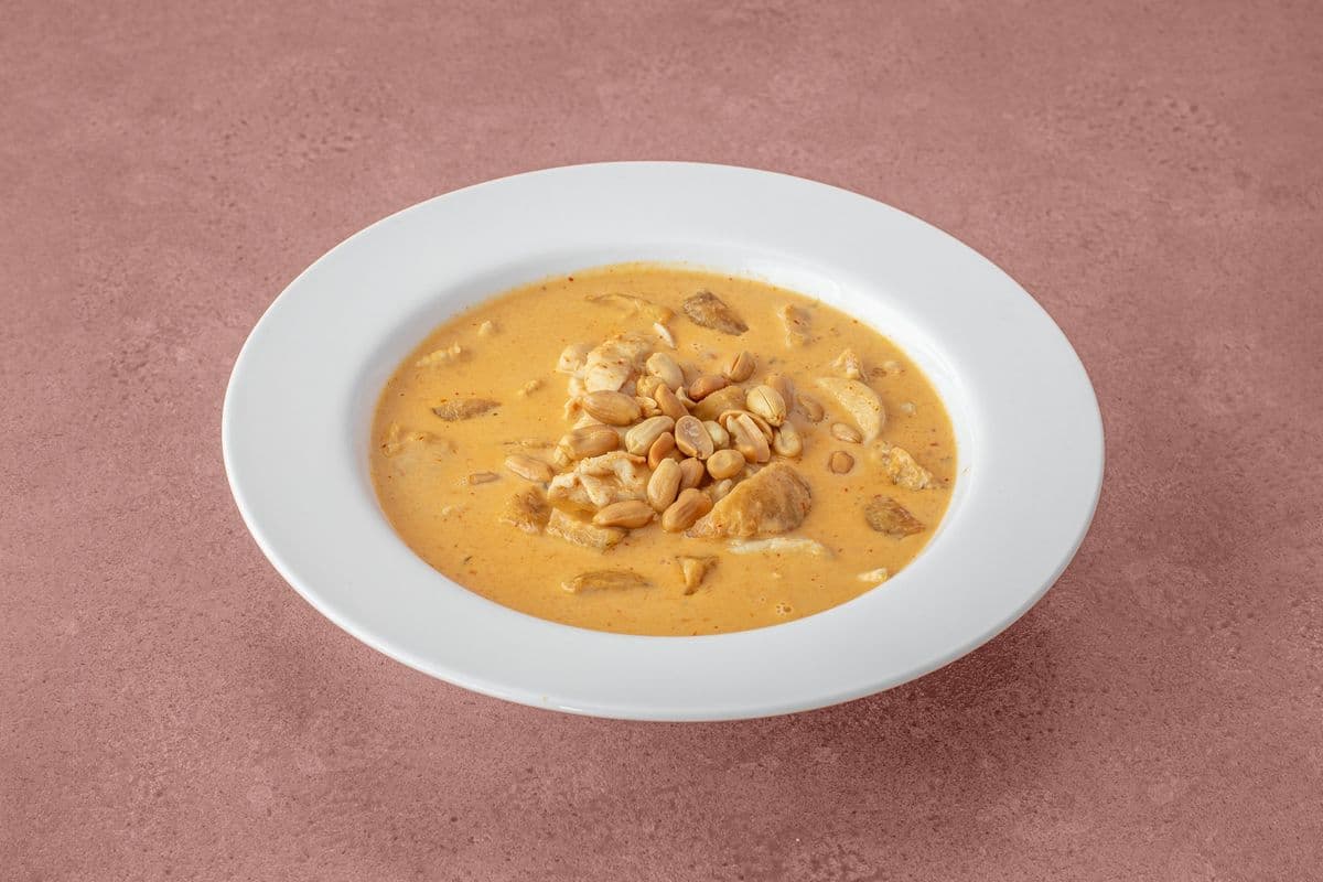 C3 a. Massaman Curry (28 oz)