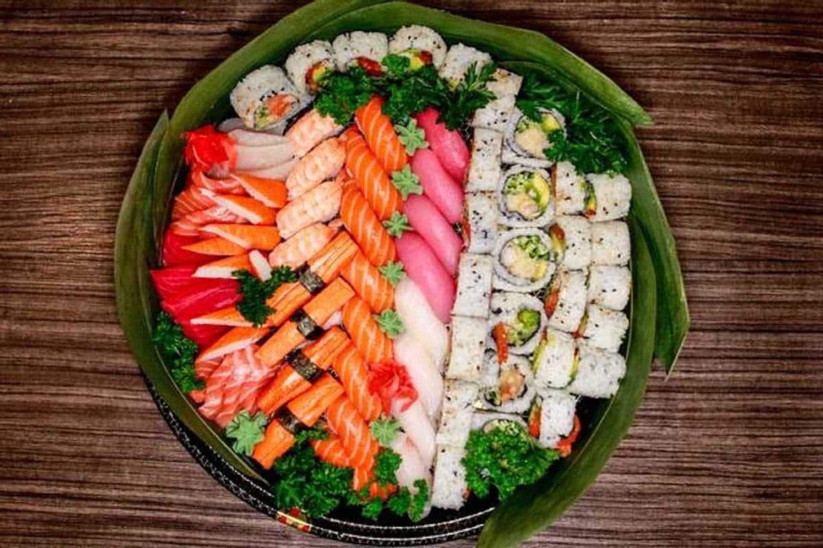 Party Tray C (74 pcs)