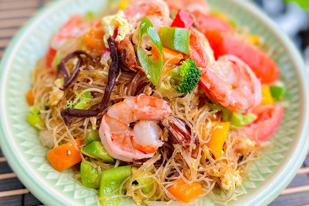 Pad Woon Sen - Stir Fried Glass Noodles