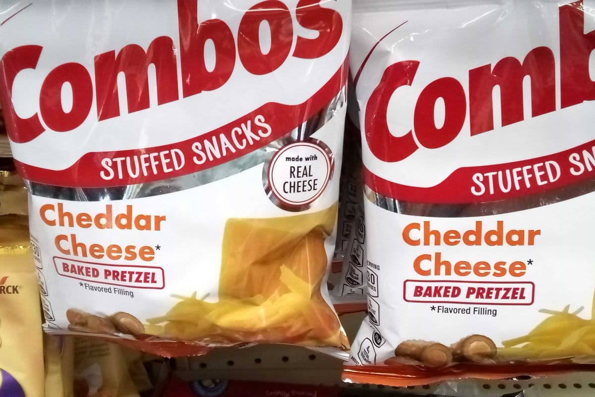 Combos stuffed snacks cheddar cheese (178.6 g)