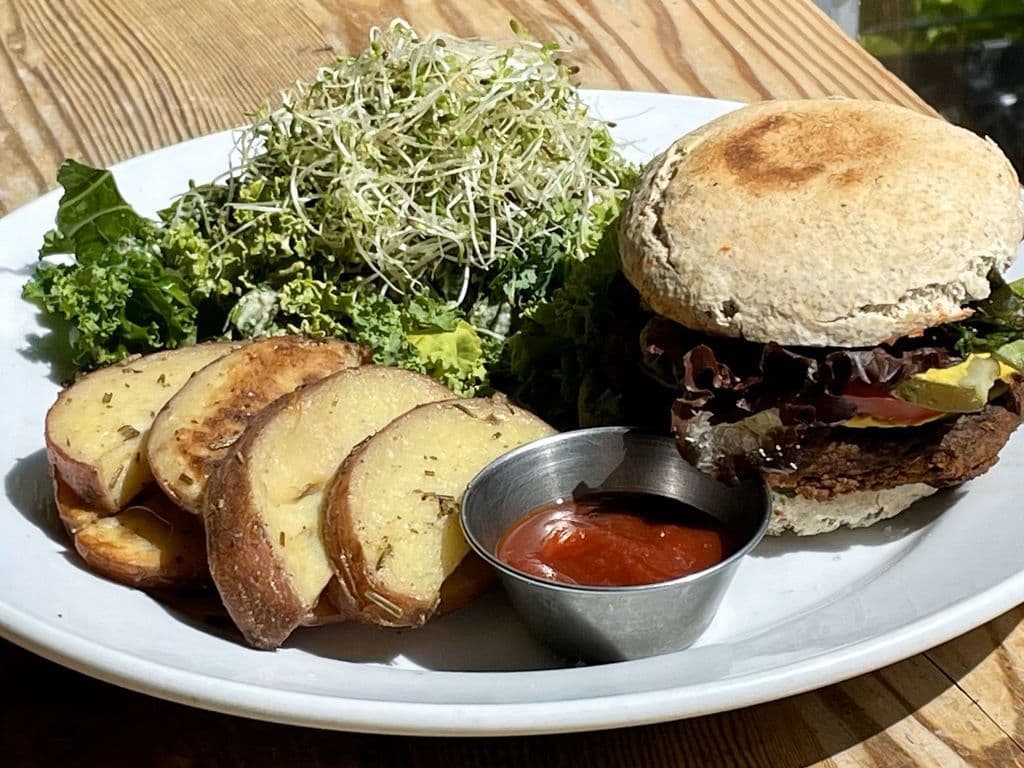 Black Bean & Yam Burger Platter