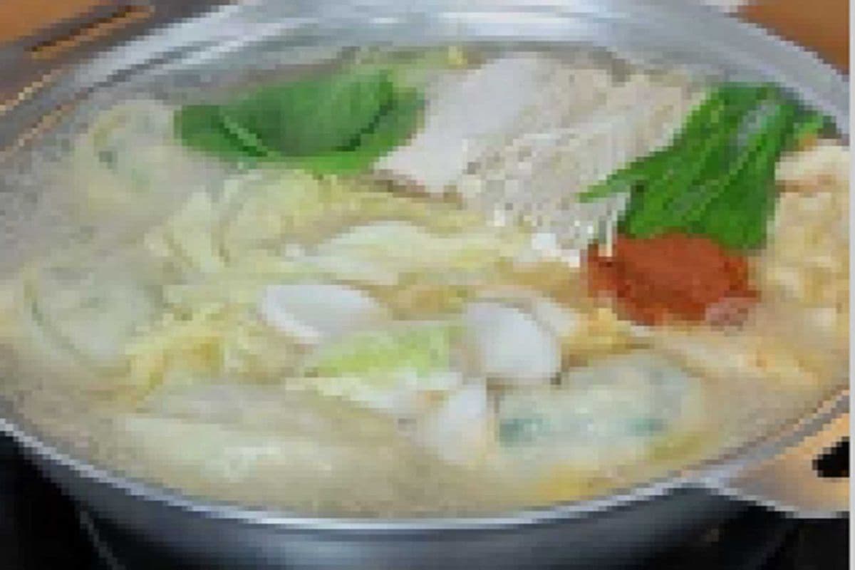 Dumpling Hot Pot