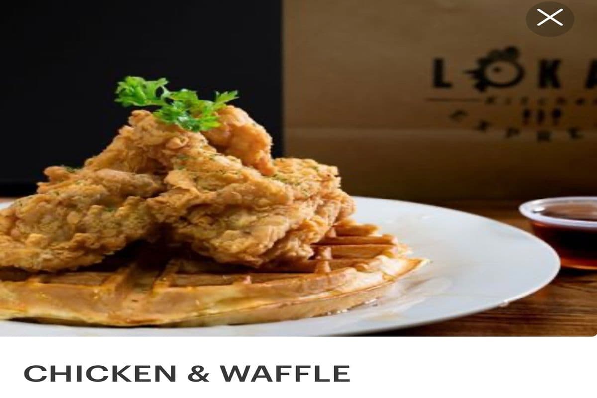 CHICKEN & WAFFLE