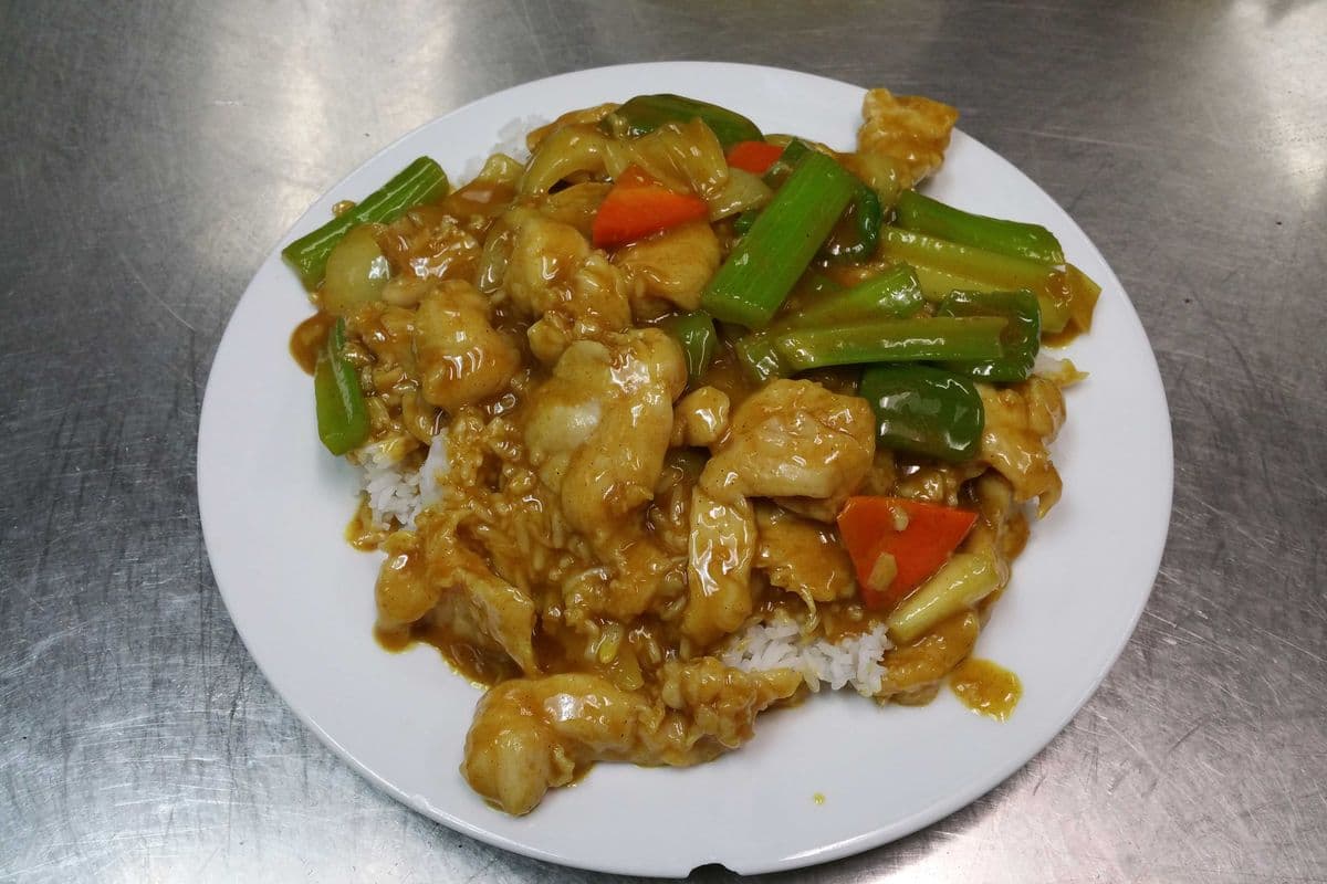 131. Curry Chicken on Rice 咖喱鸡饭