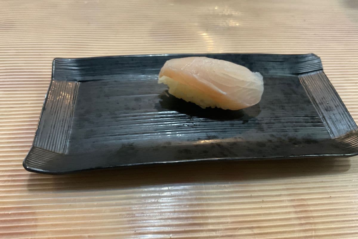 Snapper Sushi (1 pc)