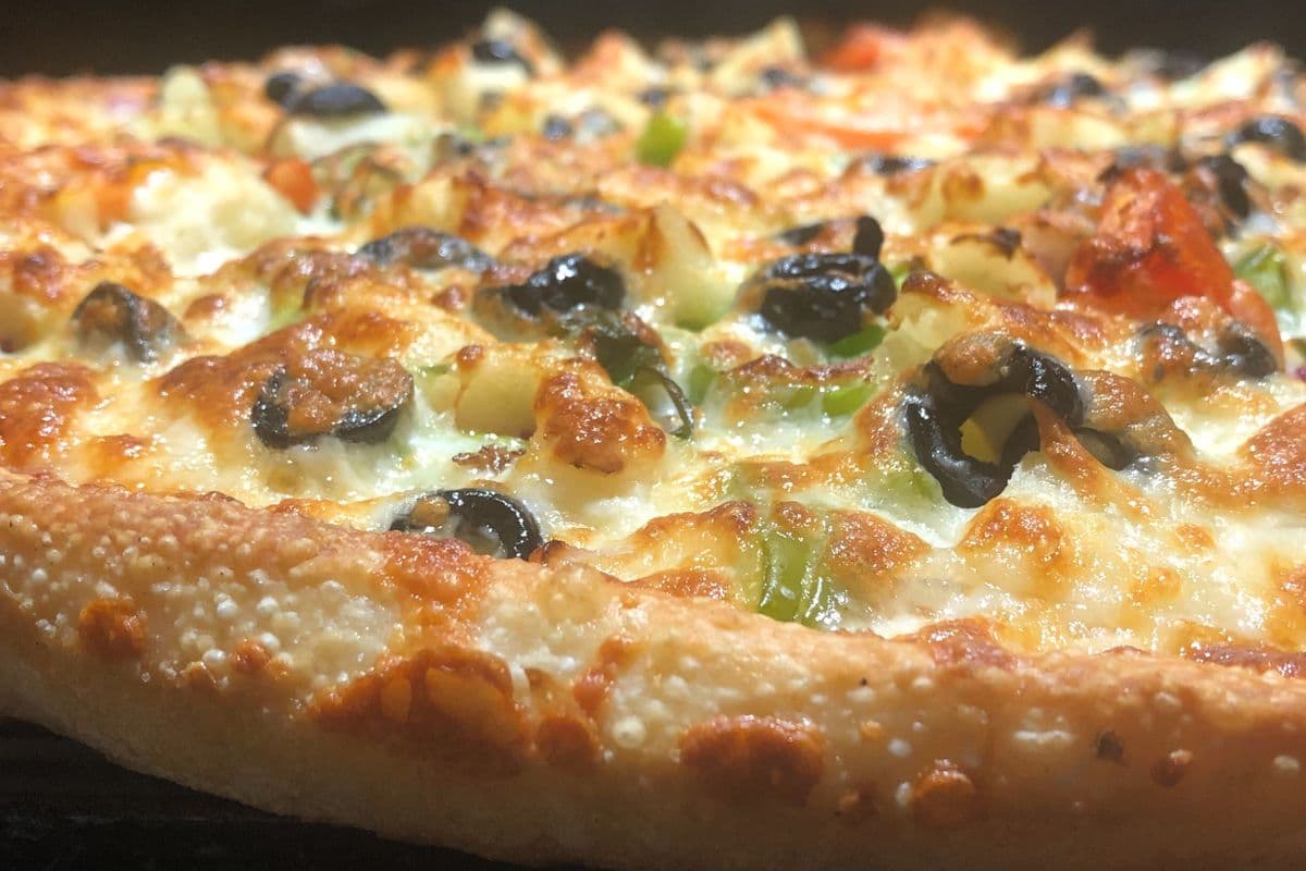 Medium Vegetarian Lovers Pizza