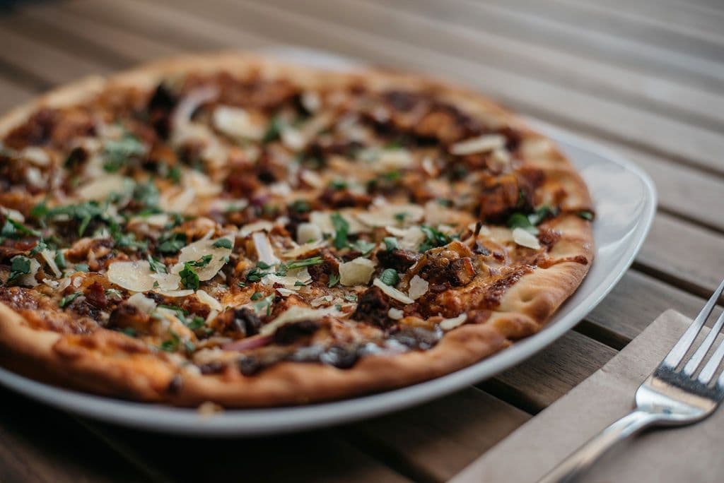 BBQ CHICKEN PIZZA
