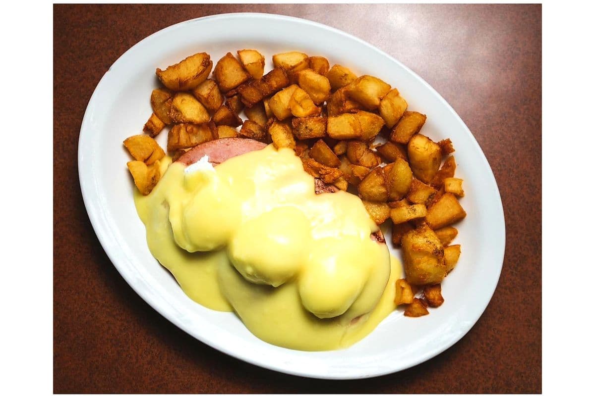 Classic Eggs Benedict