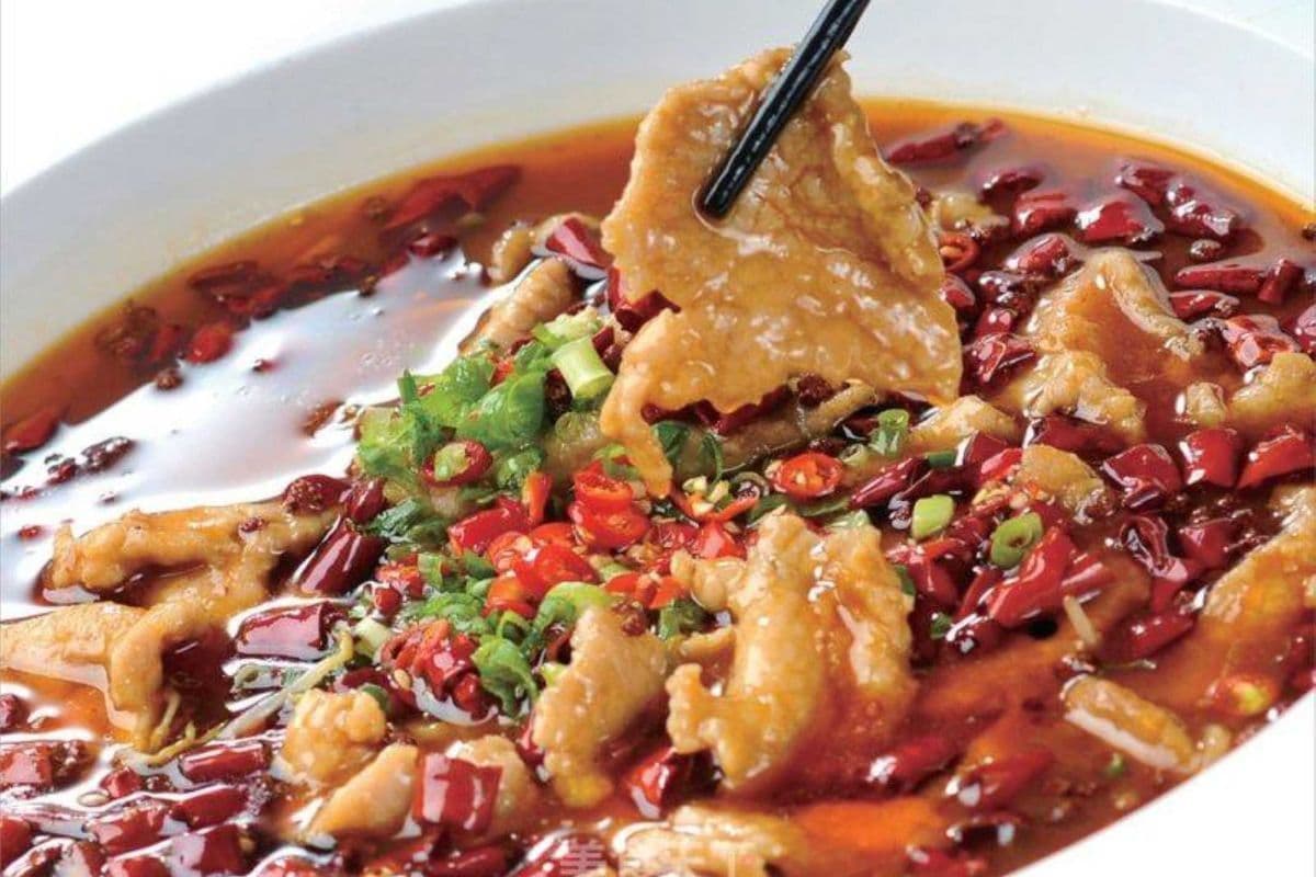 Poached Spicy Slices of Pork (水煮肉片)