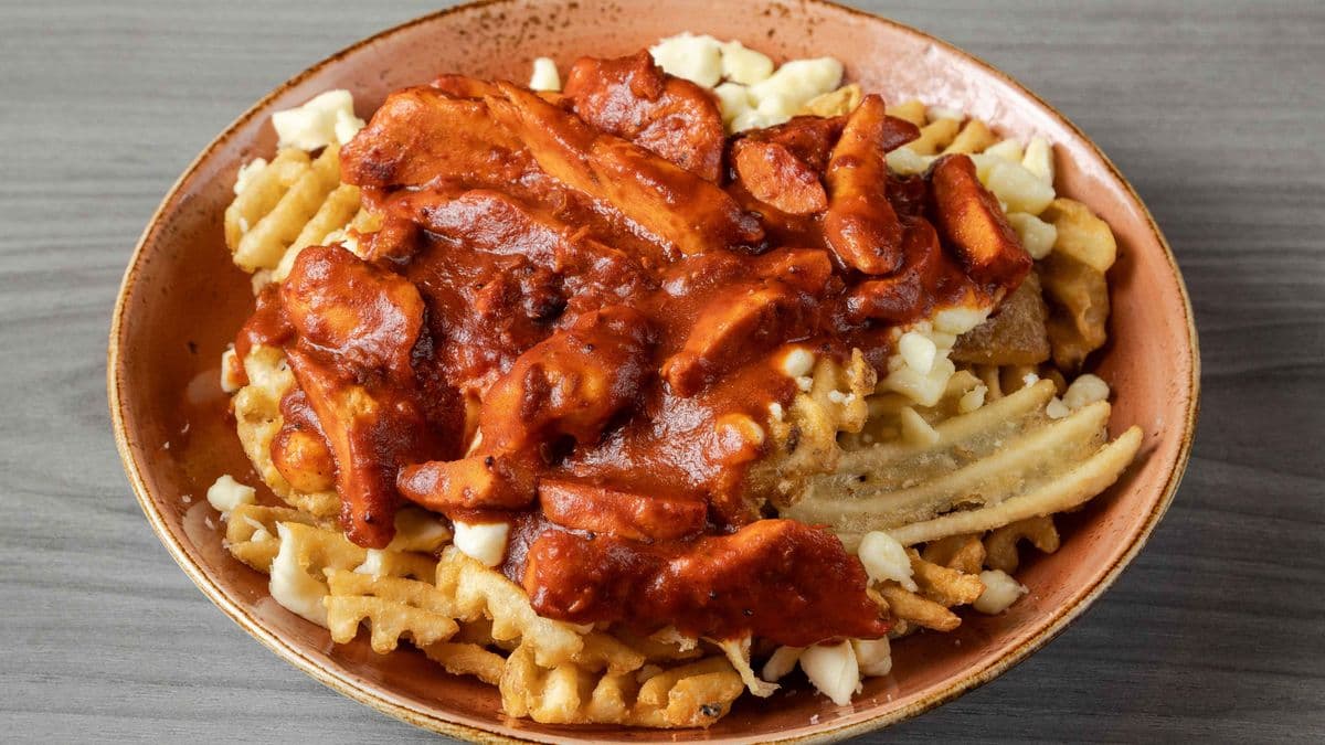 Butter Chicken Poutine 