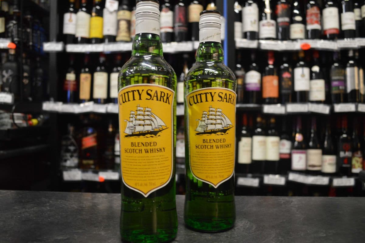 Cutty Sark Blended Scotch Whisky (750 ml)