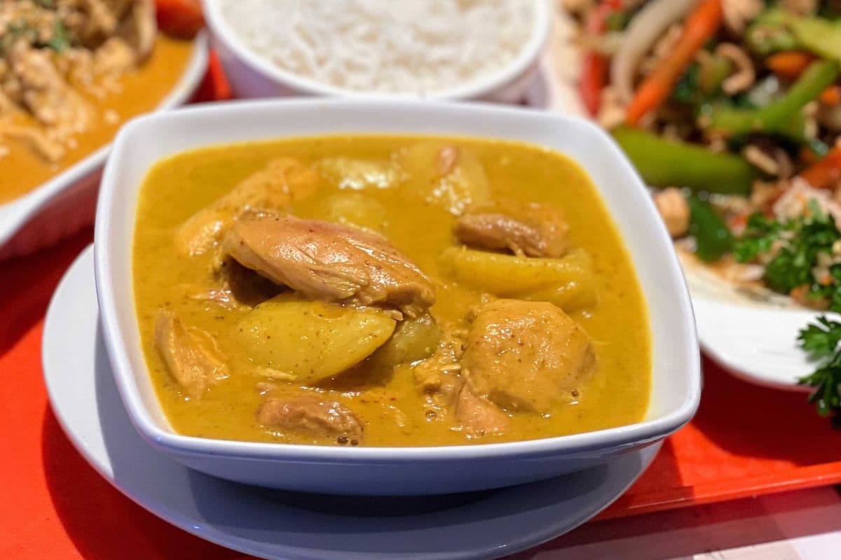 G1. Yellow Curry