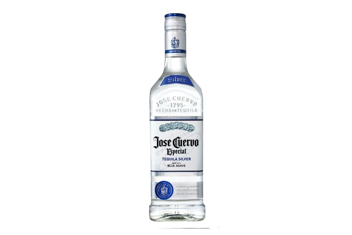 Jose Cuervo Silver (1 x 750 ml)