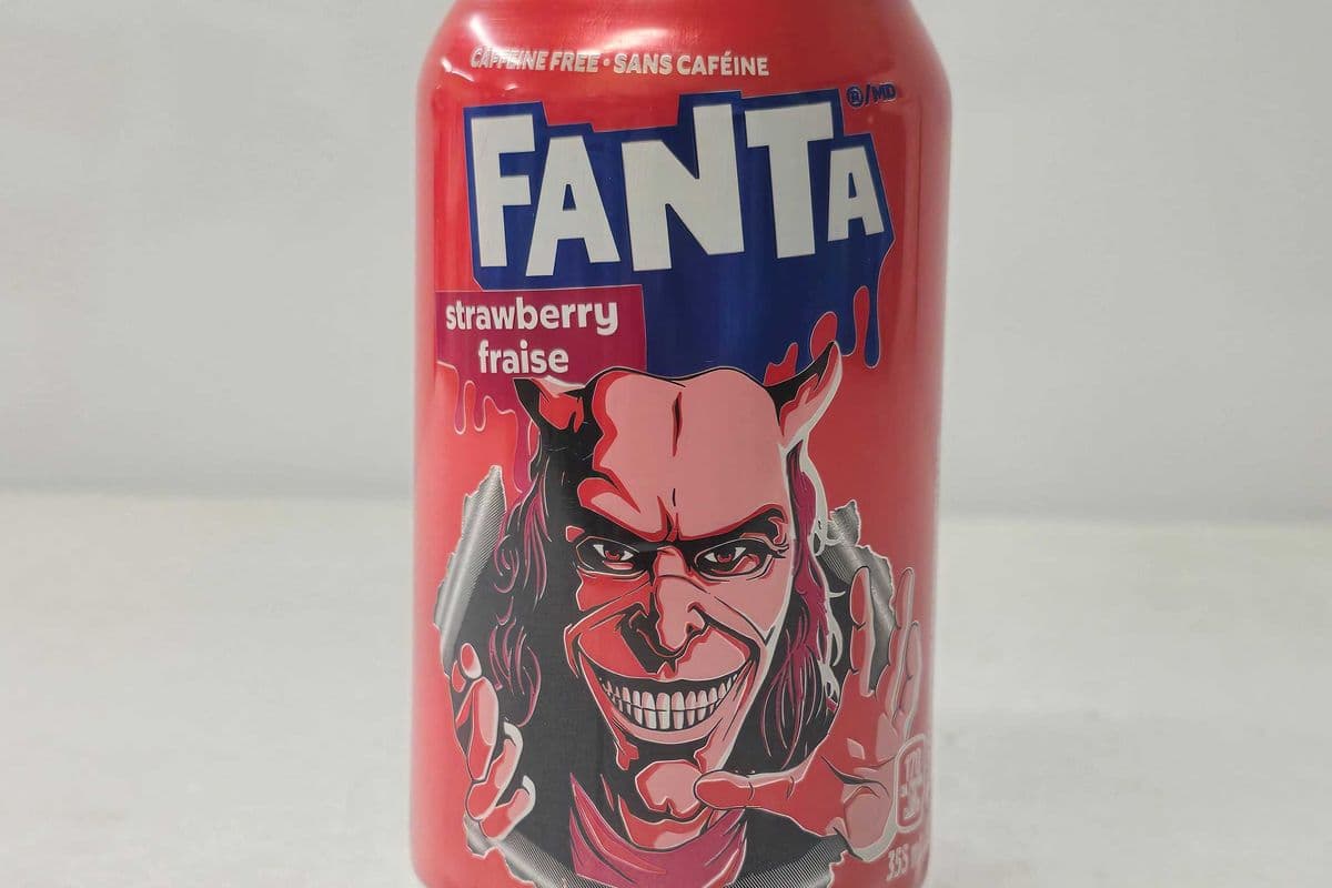 Fanta Strawberry can (355ml)