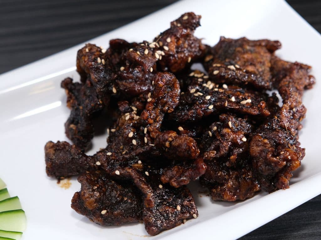 Sliced Ginger Beef w/ Black Pepper Sauce (黑椒炒姜葱牛肉)