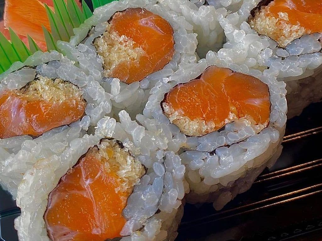 Crispy Salmon Maki