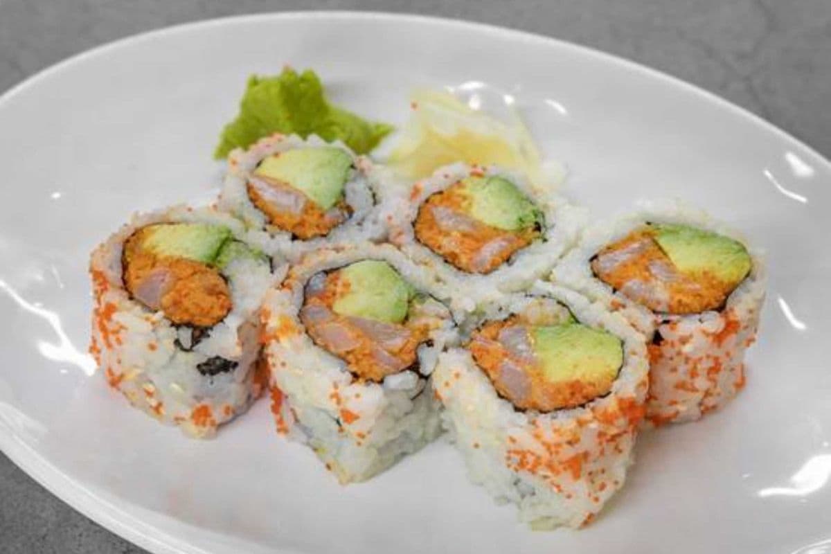 Spicy Scallop Roll