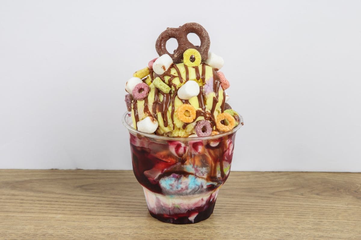 Build Your Sundae ( Three Scoops)