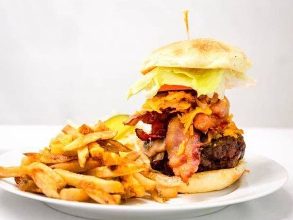 Chef's Burger ( 9 OZ. )