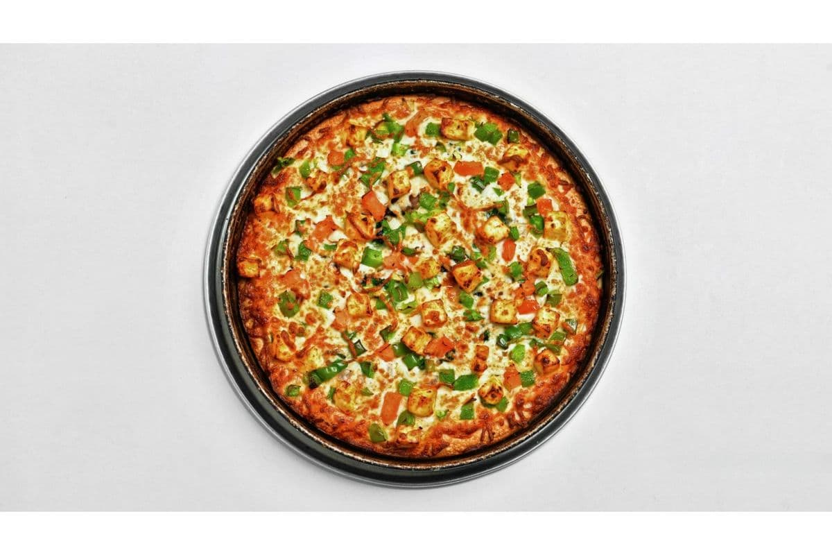 Shahi Paneer Pizza