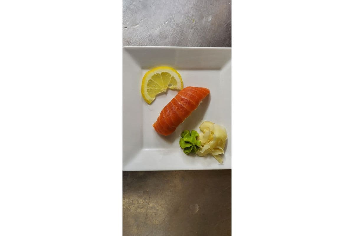 Sake - Wild Sockeye Salmon Nigiri (1 pc)