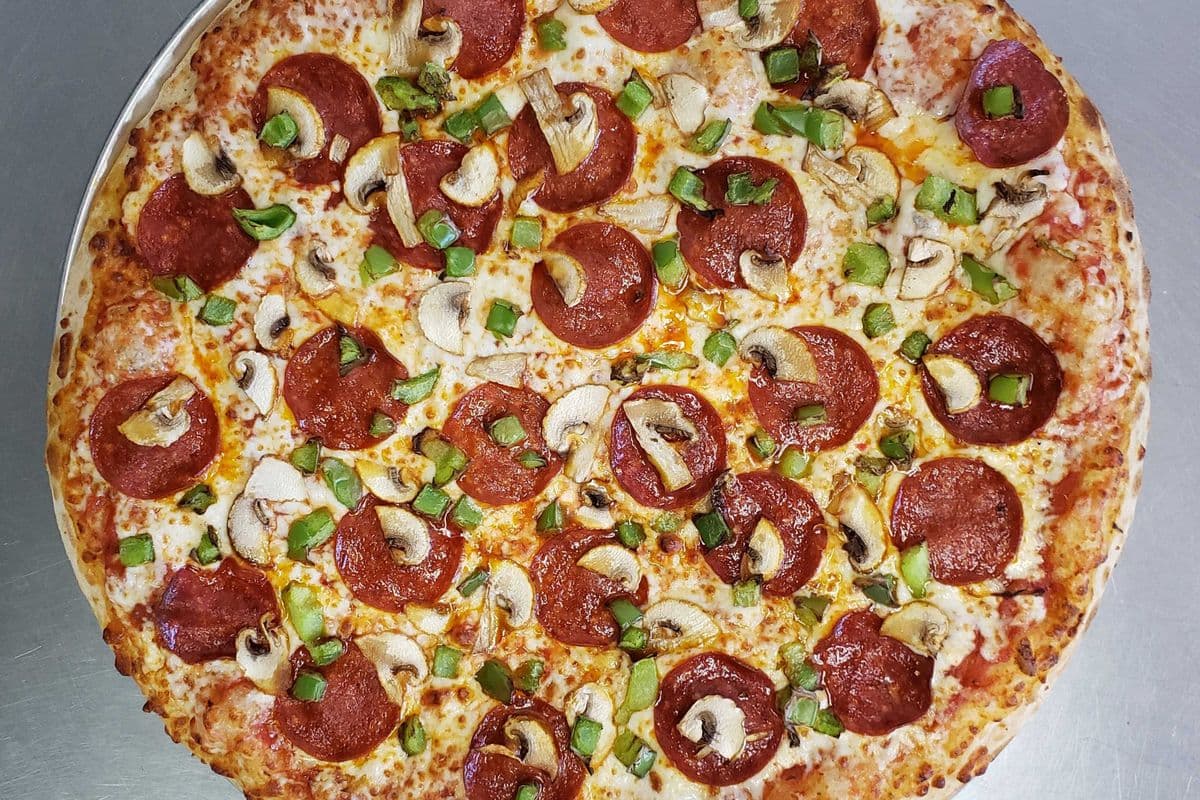 Canadian Deluxe Pizza